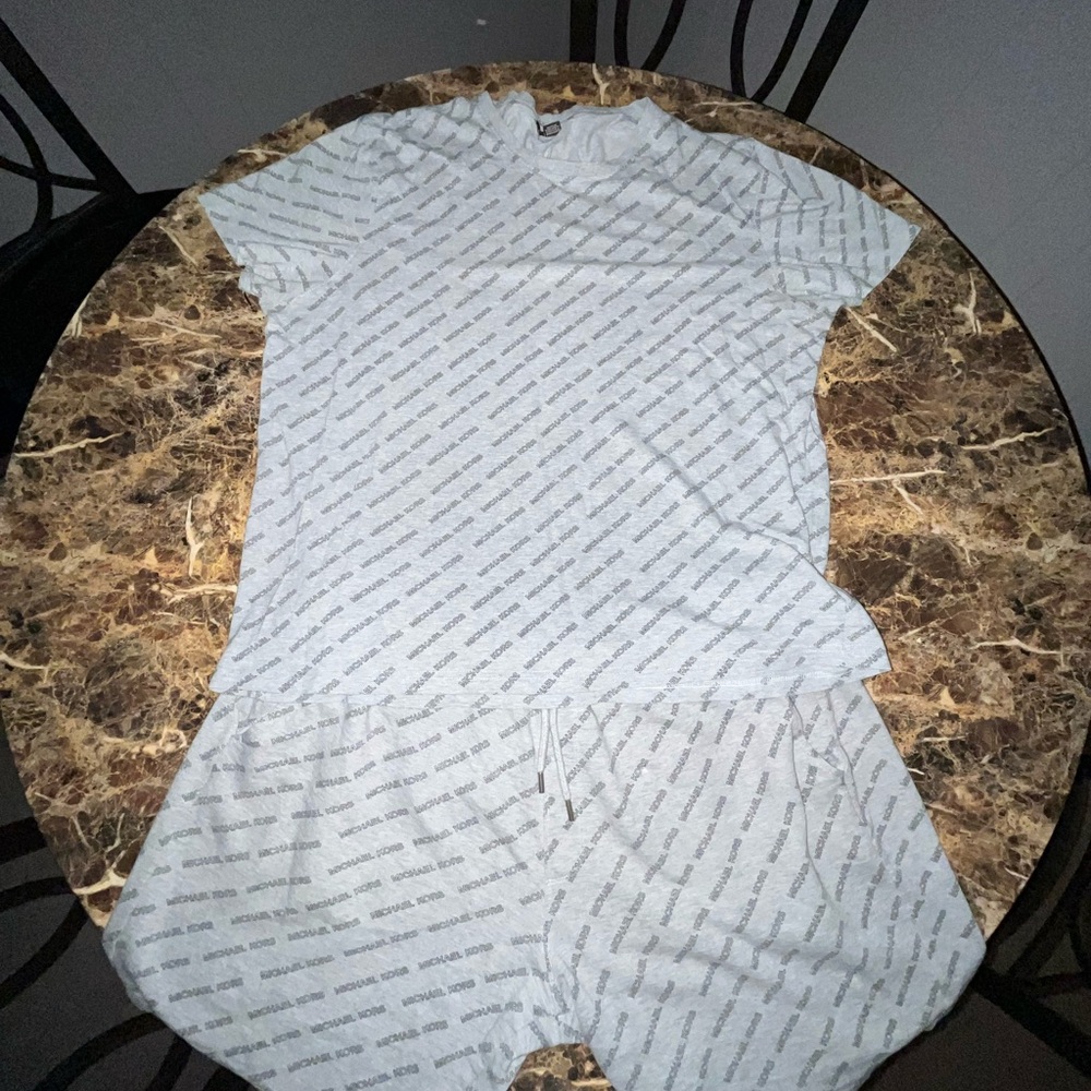 Michael Kors Logo Print T-Shirt & Shorts set